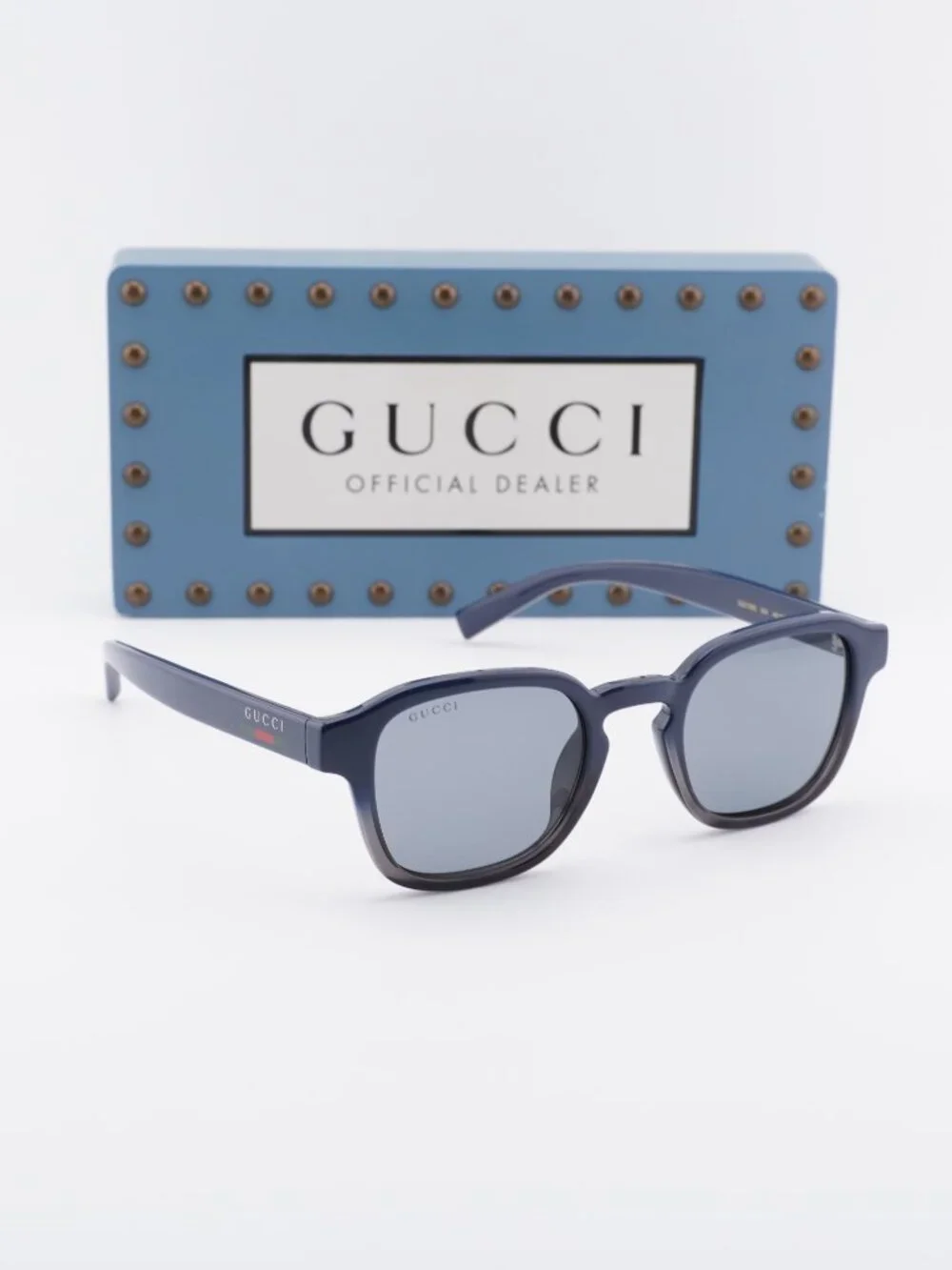 Gucci GG2106S 004 Square Sunglasses - Blue to Grey / Smoke